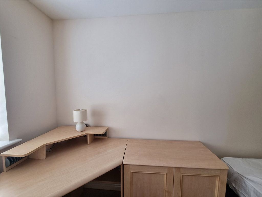 Property photo 3 of 4 Picture No. 02