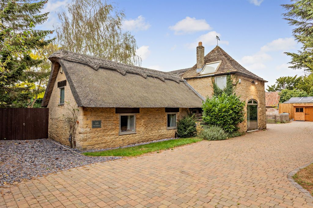 Property photo 2 of 16