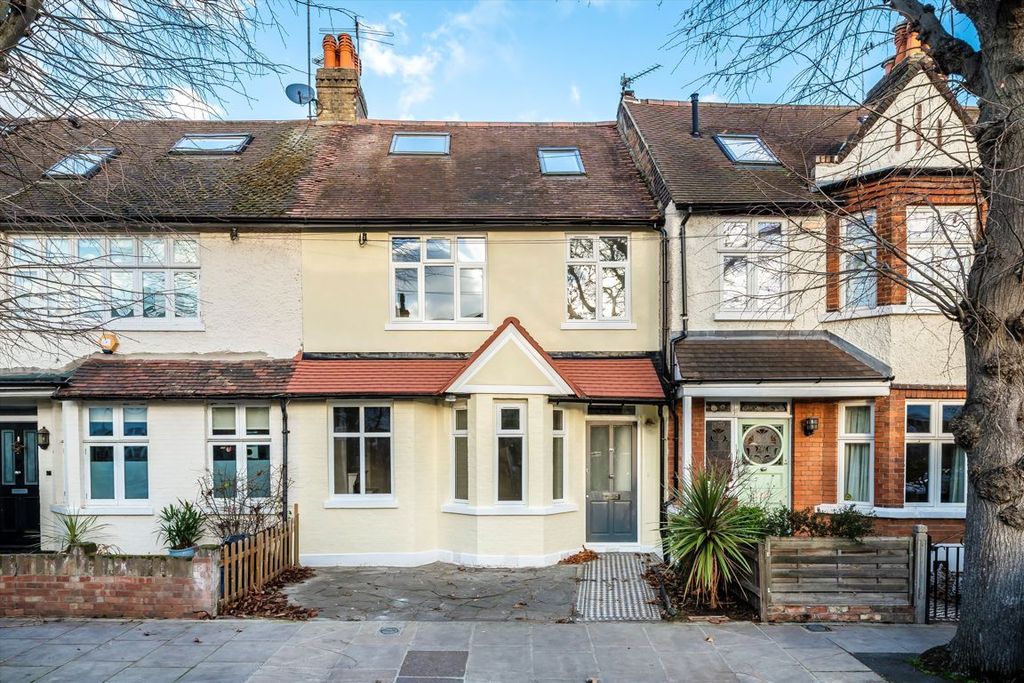 Property photo 1 of 9