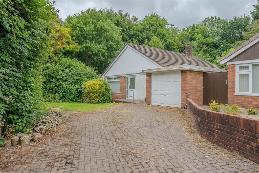 Property photo 1 of 27 26 Plas Ty Coch-26.Jpg