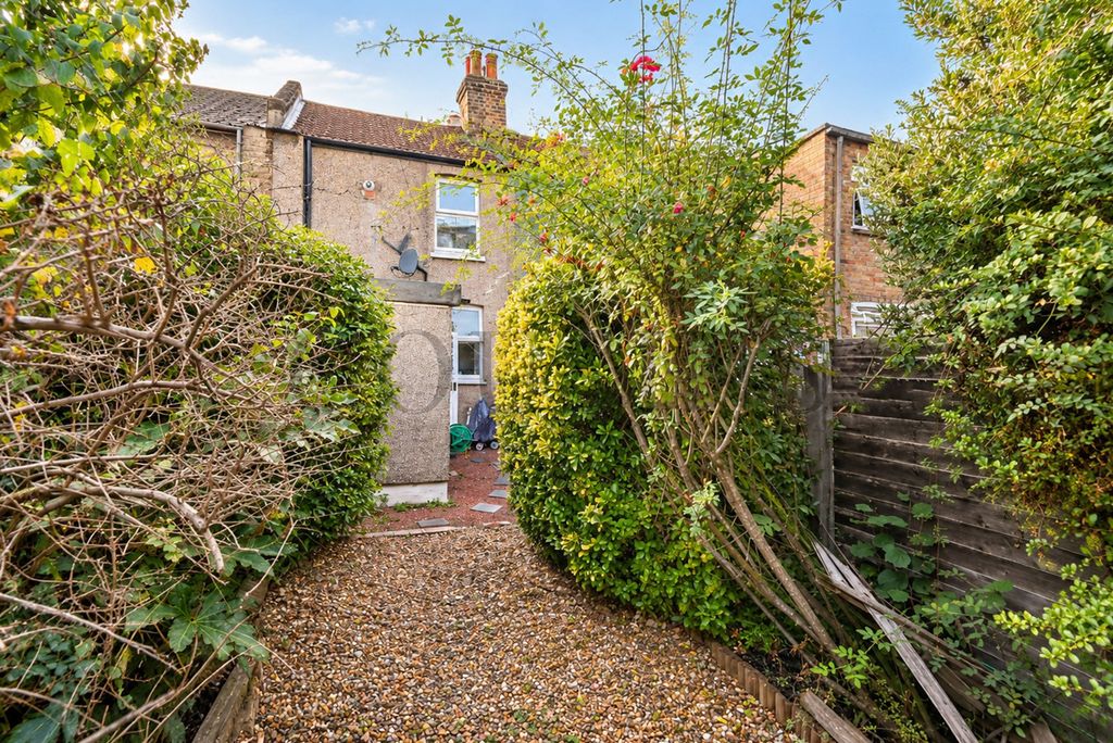 Property photo 2 of 13