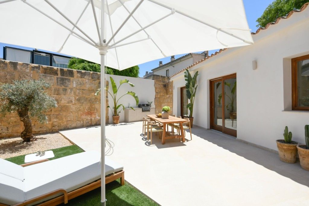 Property photo 1 of 20 Patio (5)
