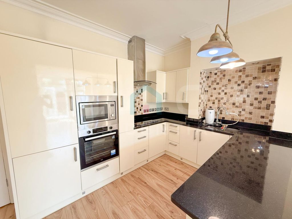 Property photo 1 of 21 Kitchen