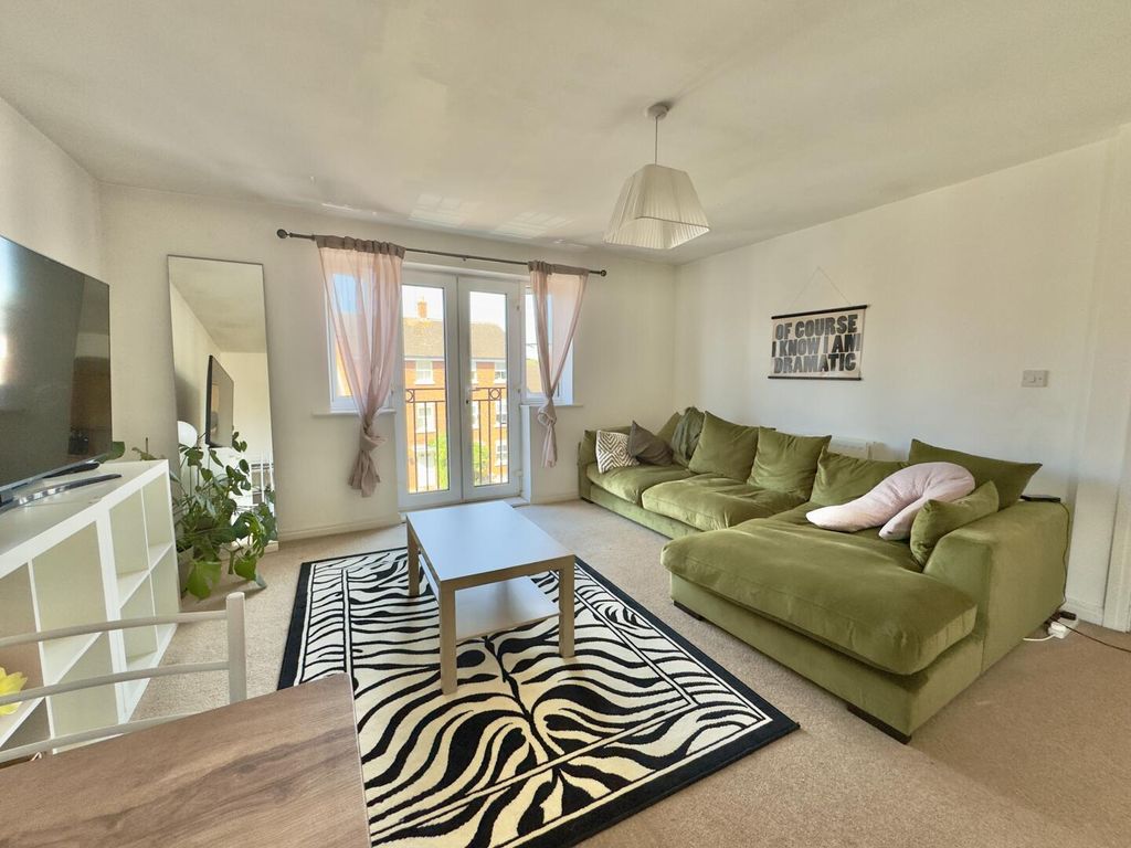 Property photo 3 of 12 Living Room