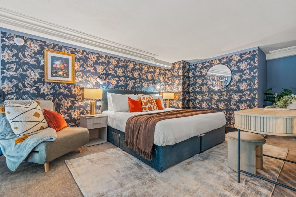 Property photo 2 of 4 Gallery