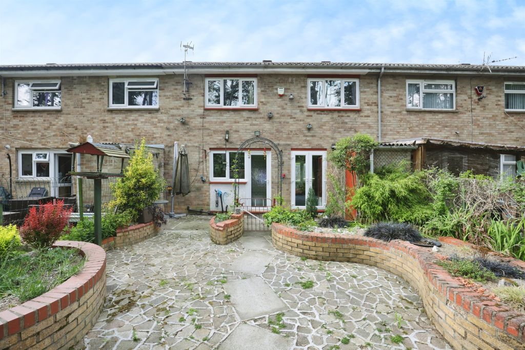 Property photo 1 of 17