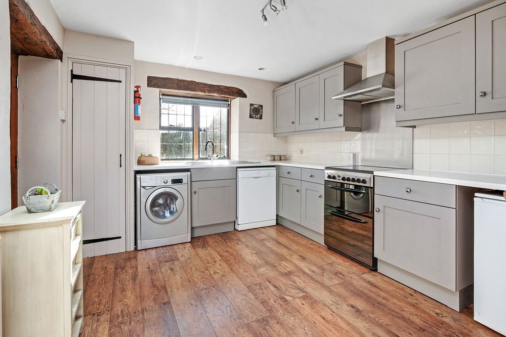 Property photo 3 of 9 Picture No. 06