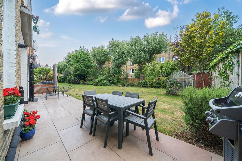 Property photo 3 of 14 Picture No. 05