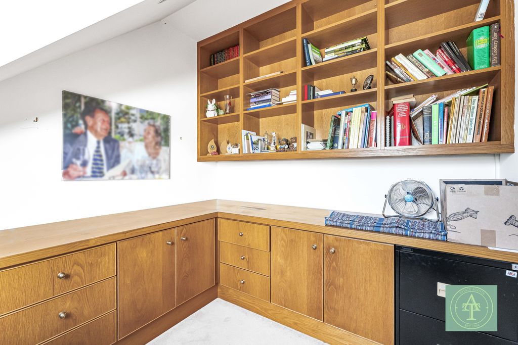 Additional image 27 of 3 bed flat for saleClaremont Heights, Enfield EN2