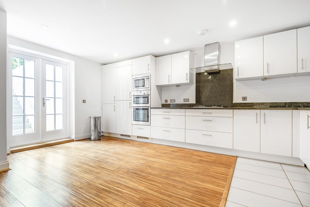 Property photo 1 of 20 741549 (4)