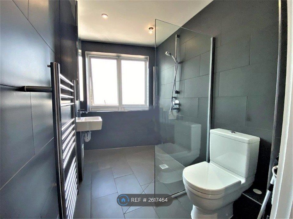 Property photo 3 of 4