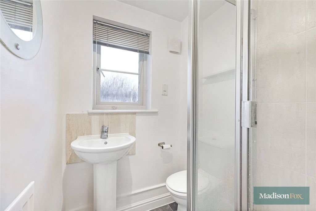 Additional image 9 of 4 bed terraced house for saleThe Square, Loughton, Essex IG10