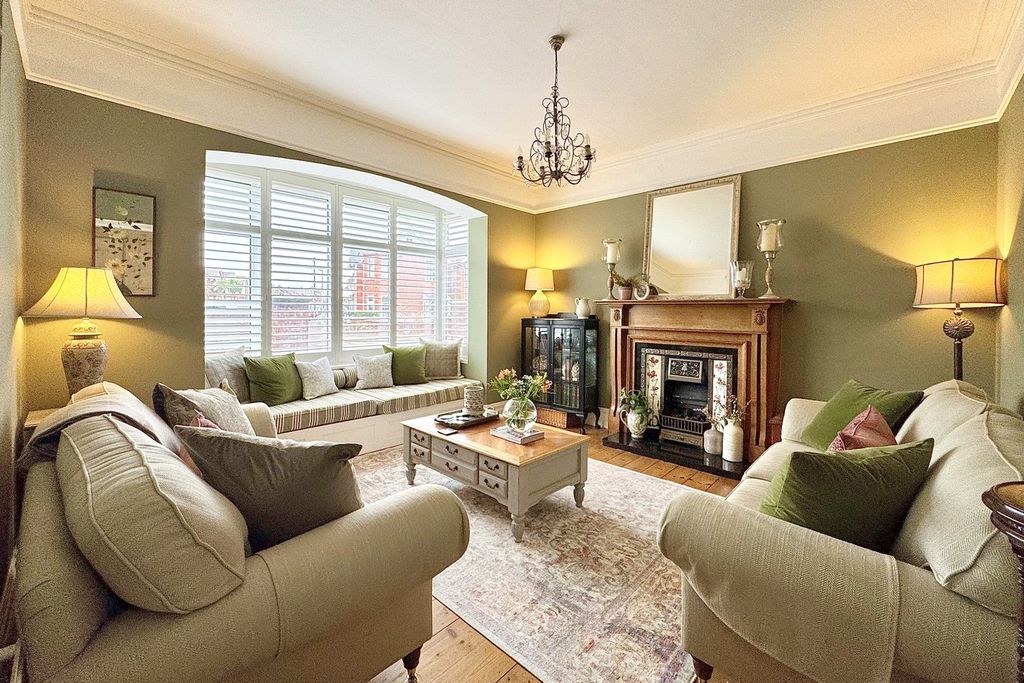 Property photo 2 of 38