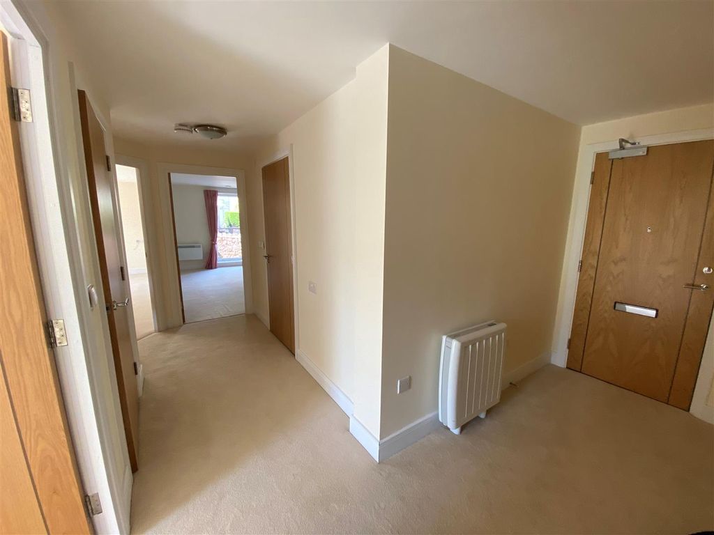 Property photo 2 of 10 38 Cartwright Entrance Hall.Jpg