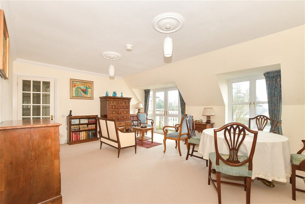 Property photo 1 of 15 Lounge/Dining Room
