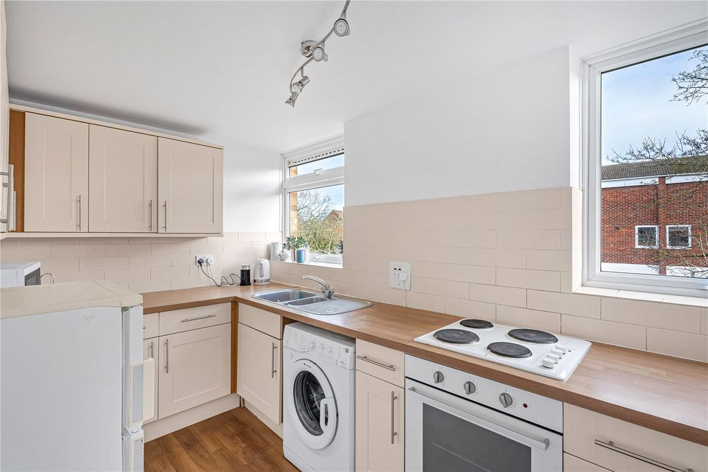 Property photo 3 of 10 Picture No. 25