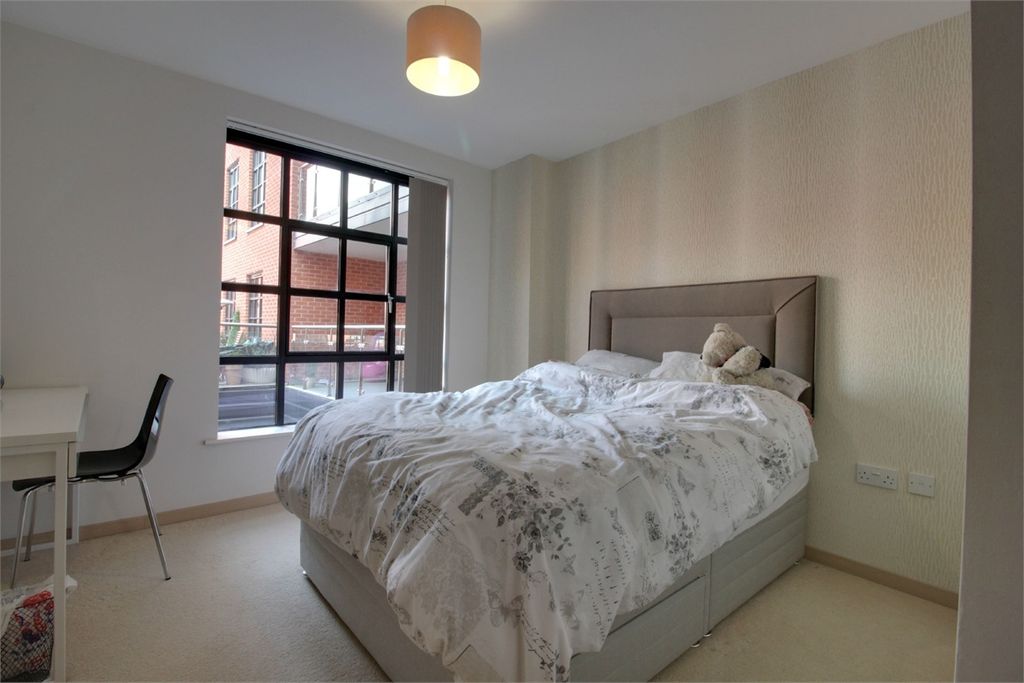 Property photo 2 of 9