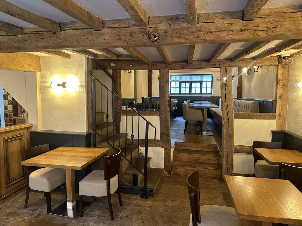 Property photo 3 of 35 Picture No. 25