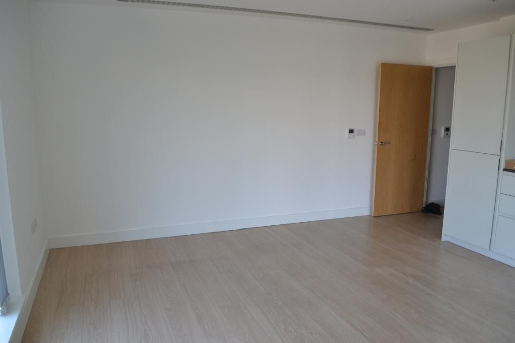 Property photo 3 of 10 Photo 3