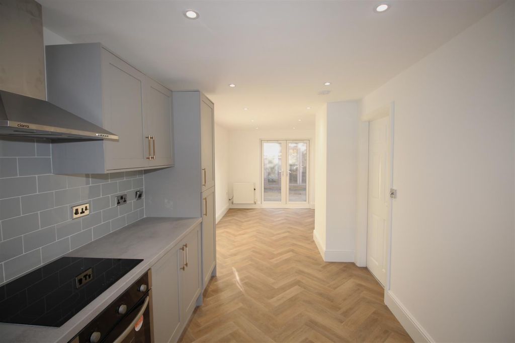 Property photo 3 of 21 Img_2123.Jpg