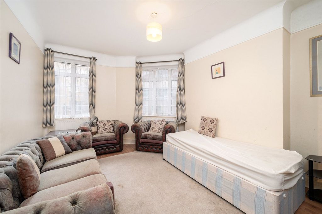 Property photo 2 of 8 Picture No. 07