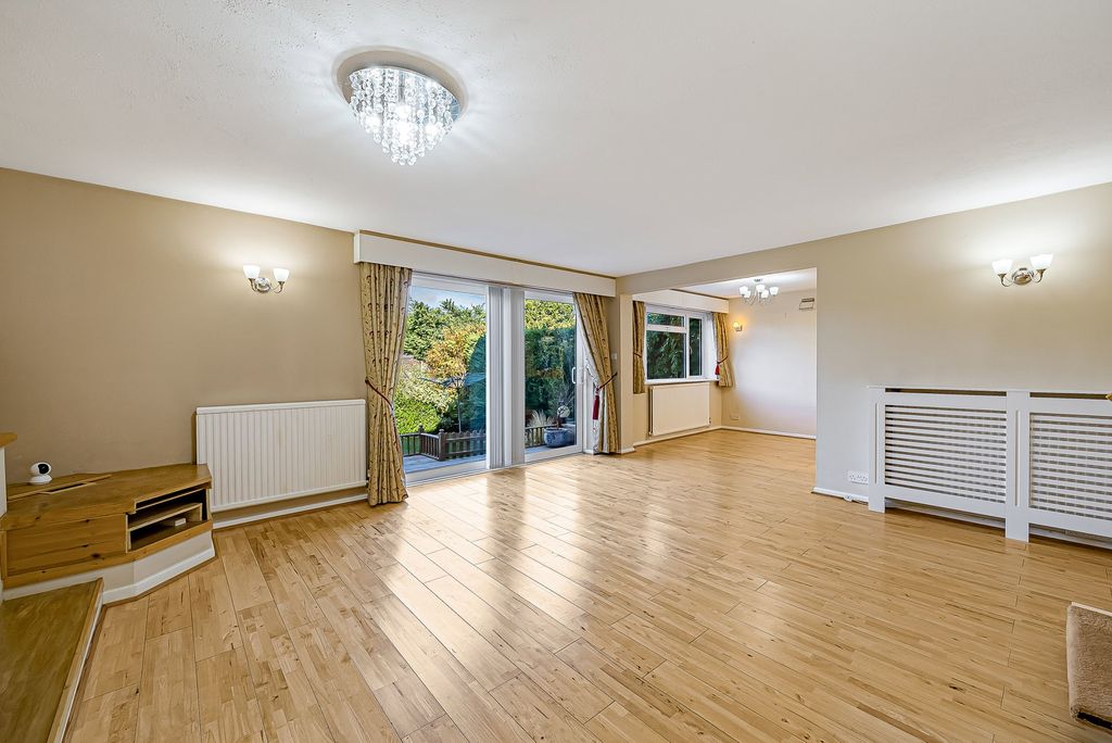 Property photo 3 of 31