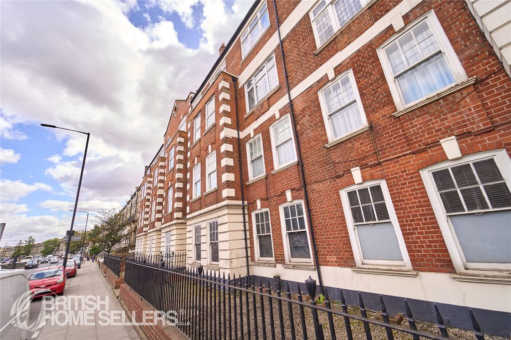 Property photo 3 of 29 Picture No. 05