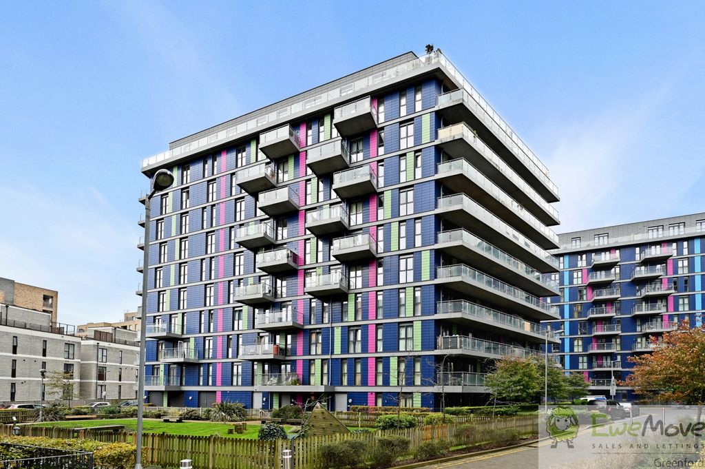 Property photo 3 of 10 Ewemove - 65 Braunston House - 36 (1)