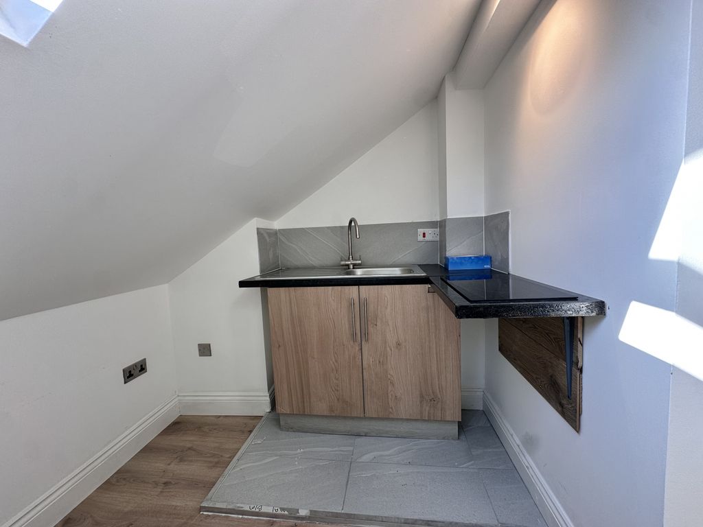 Property photo 2 of 5 Gallery