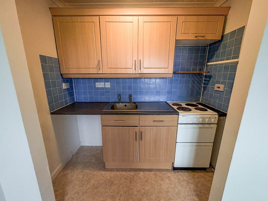 Property photo 3 of 9