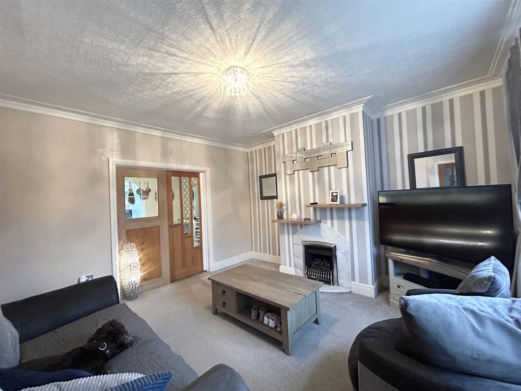 Property photo 2 of 21 763Fcf66-d9E2-410E-98B5-85d5A8c1E66c.Jpg