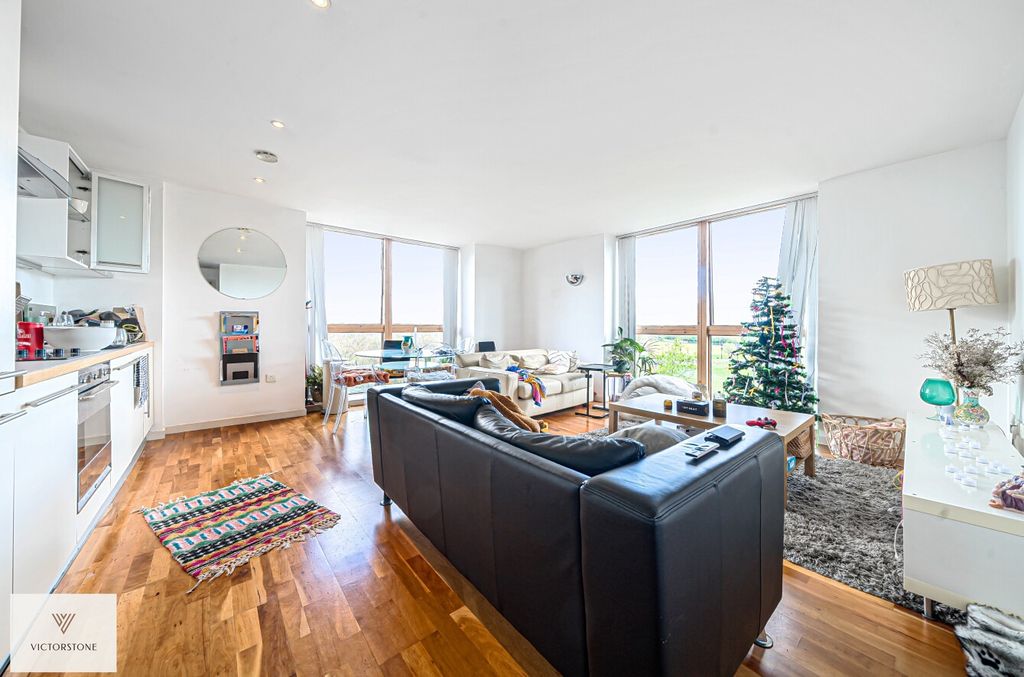 Property photo 1 of 14 3097860