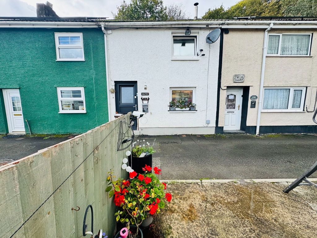 Property photo 1 of 21