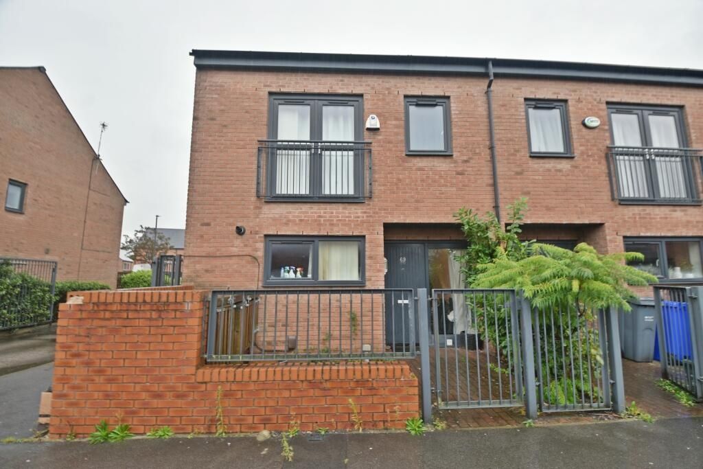 Property photo 1 of 10 Front View