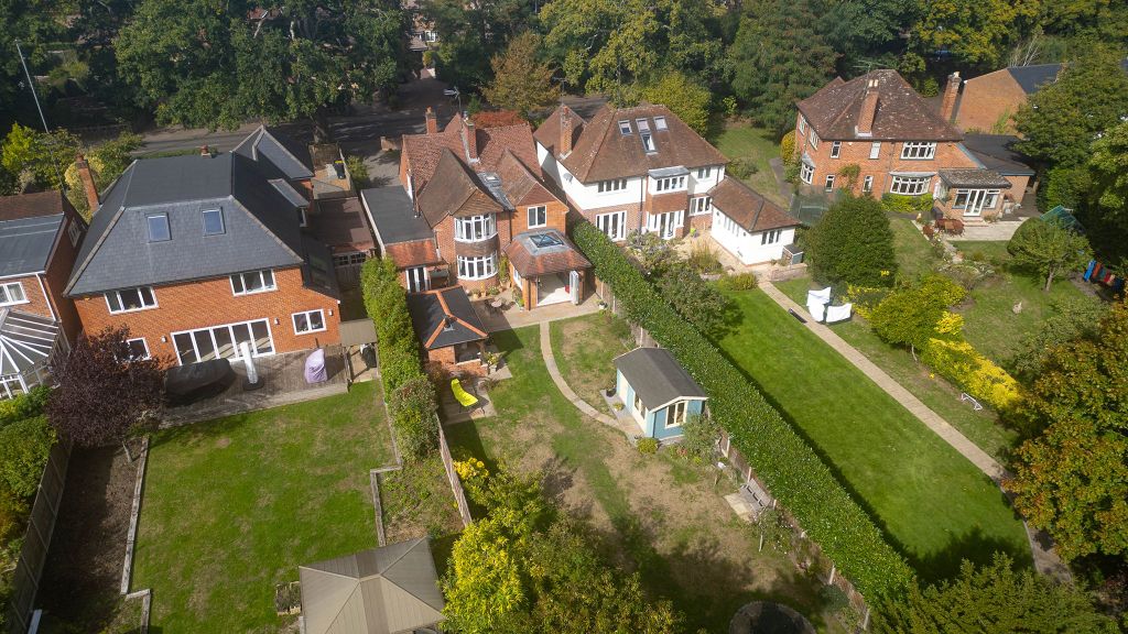 Property photo 2 of 30