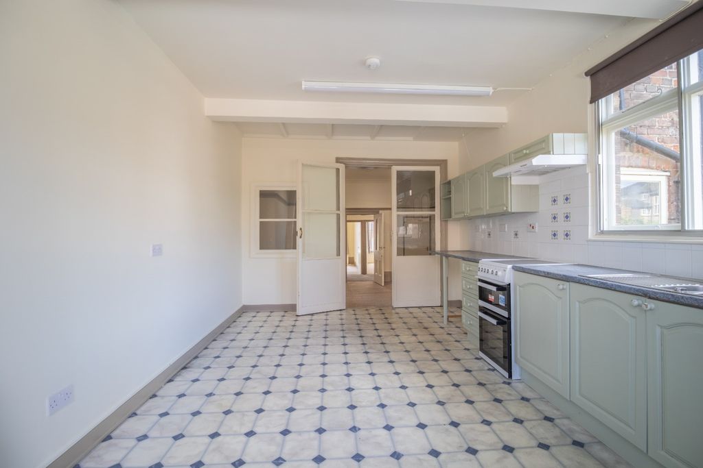 Property photo 3 of 11 5434523