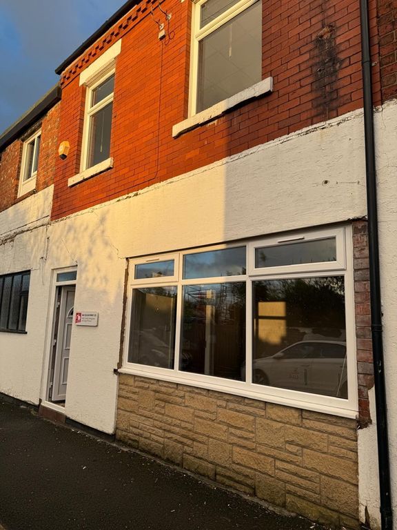 Property photo 2 of 3