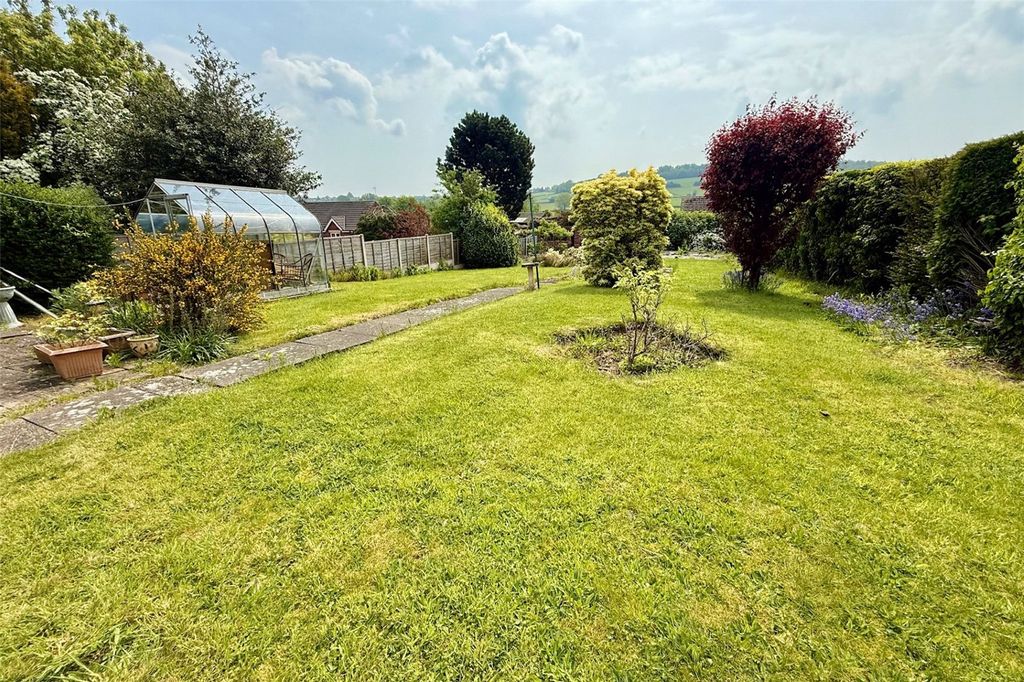 Property photo 3 of 10 Picture No. 11