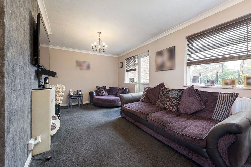 Property photo 2 of 15 Picture No. 20