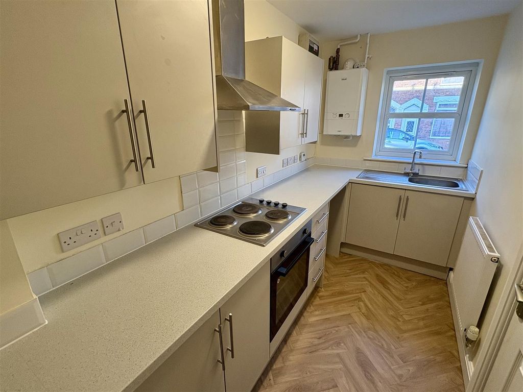 Property photo 2 of 11 2