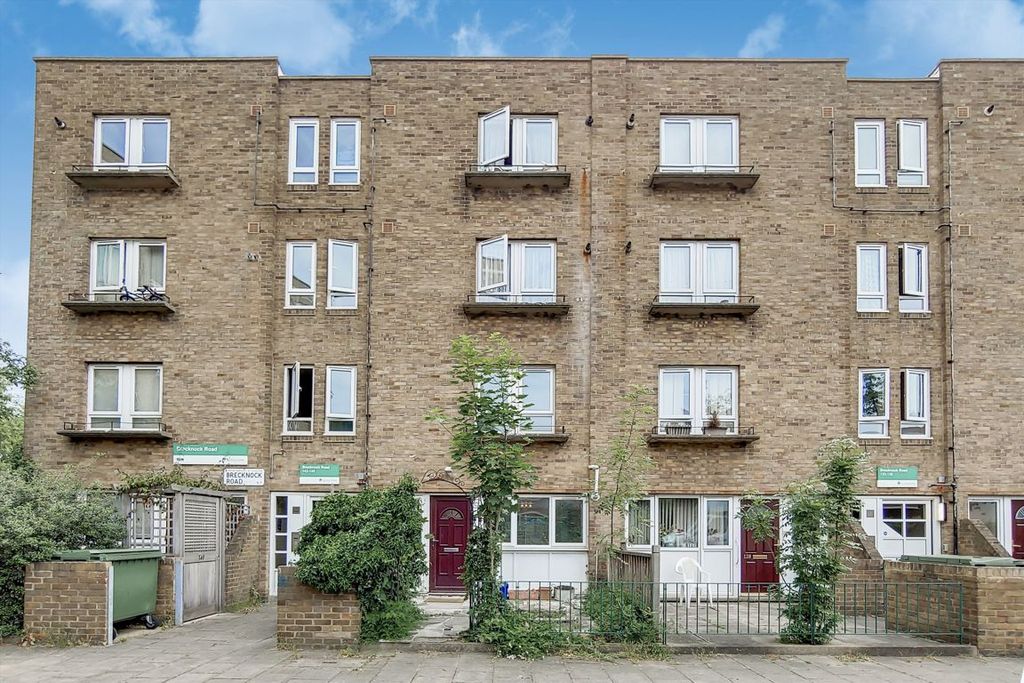 Property photo 1 of 7