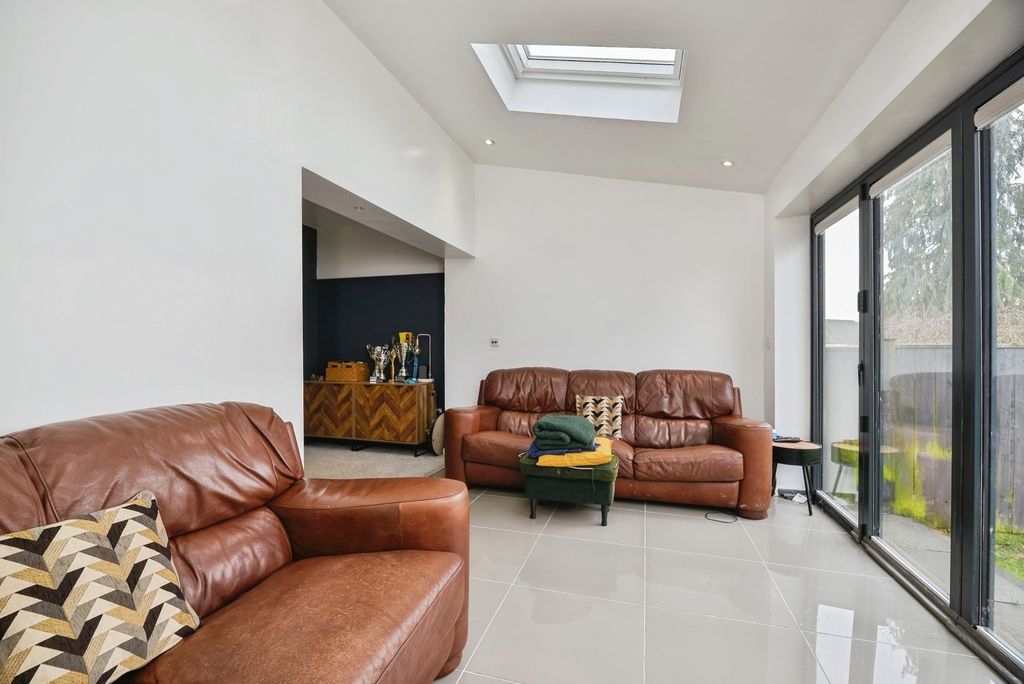 Property photo 2 of 13 Pbox-Img.Jpg