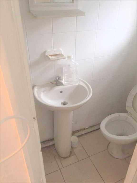 Property photo 2 of 7 Gallery