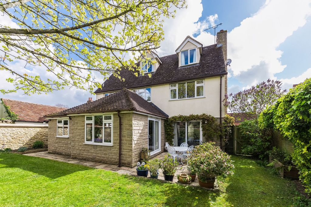 Property photo 3 of 30