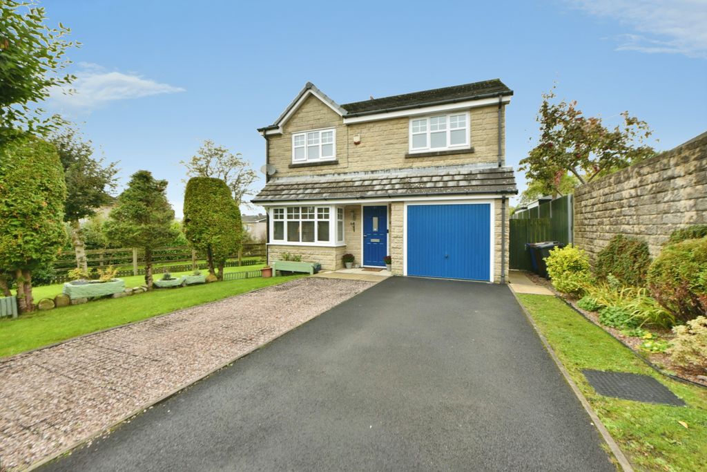 Property photo 1 of 27