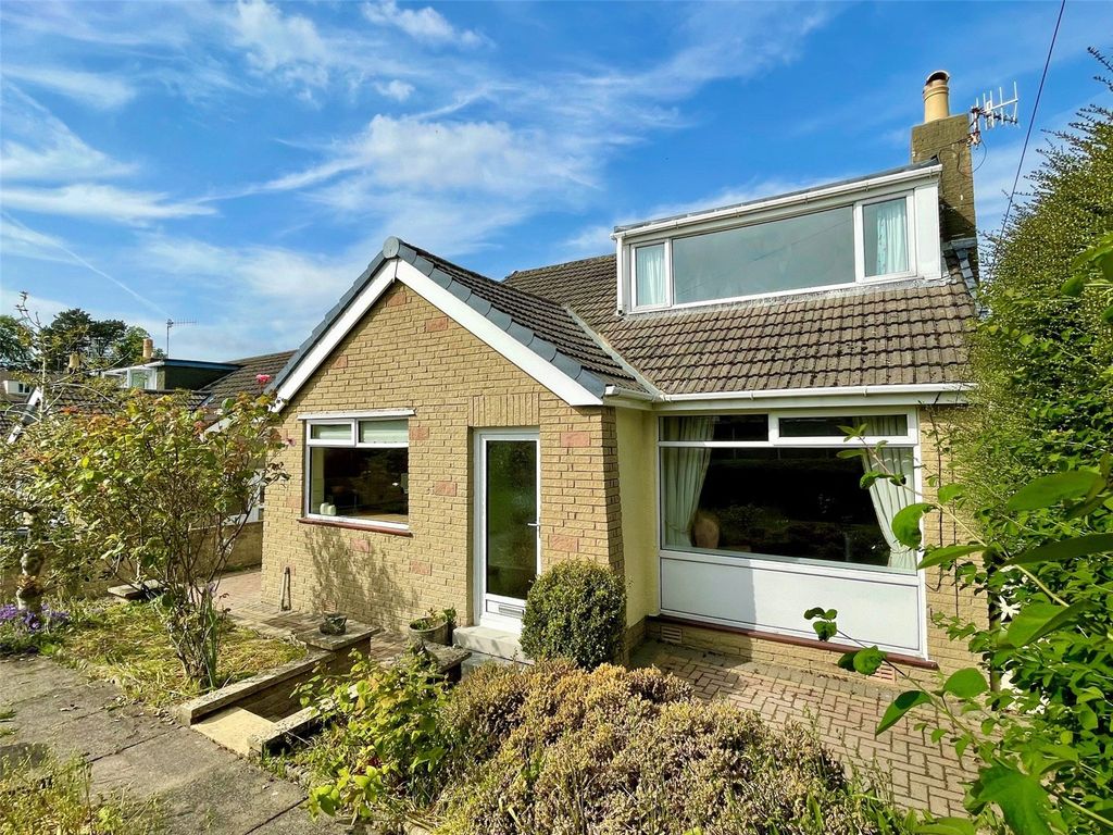 Property photo 1 of 21 External