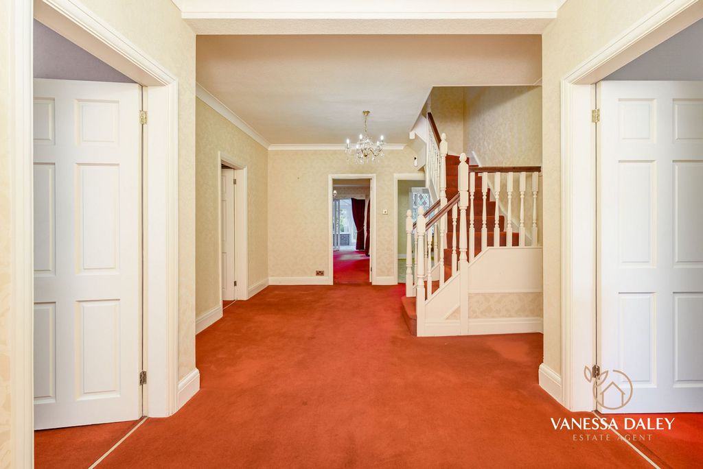 Property photo 3 of 50