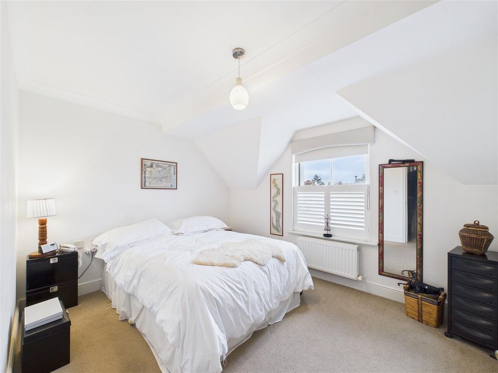 Additional image 4 of 2 bed flat for saleMatham Road, East Molesey KT8
