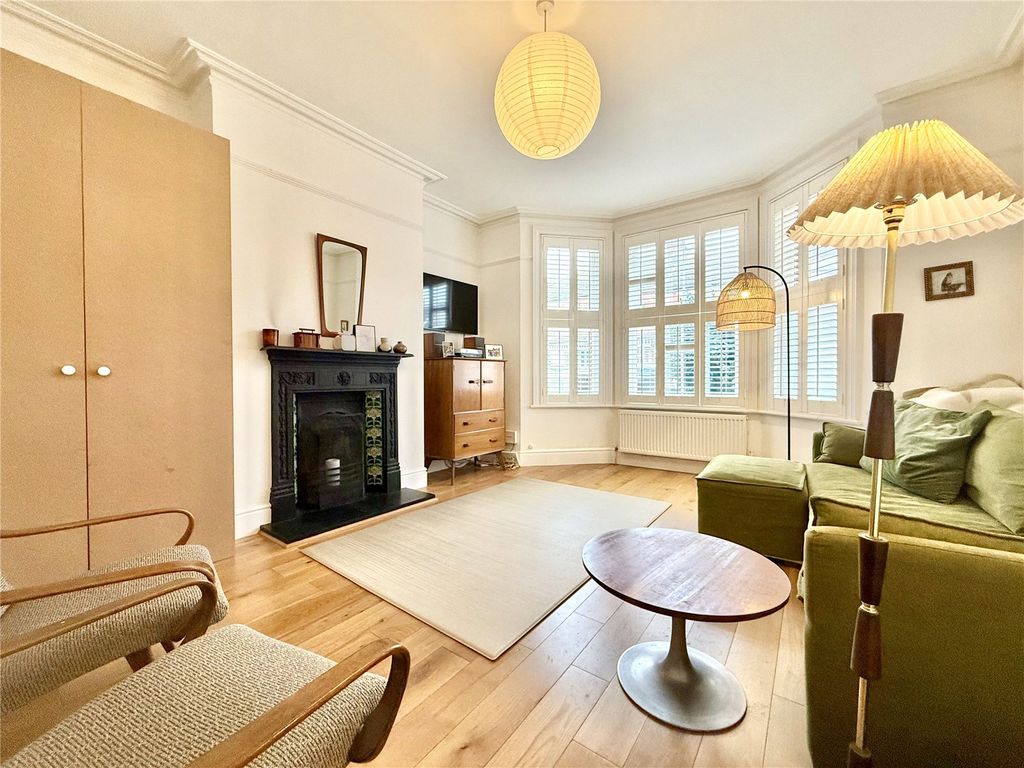 Property photo 2 of 15 Picture No. 21