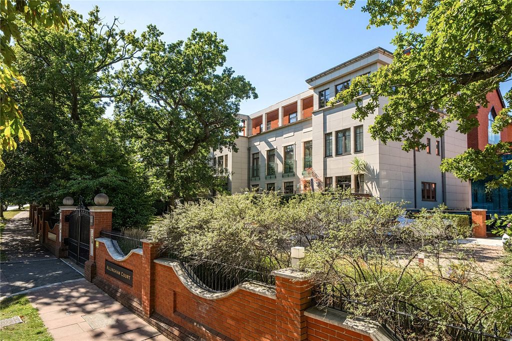 Property photo 1 of 35 Exterior